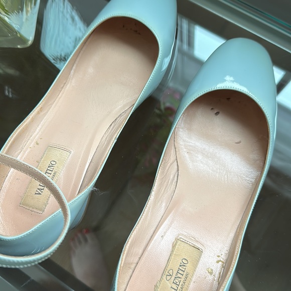 Valentino baby blue patent block heel with strap - Picture 9 of 11